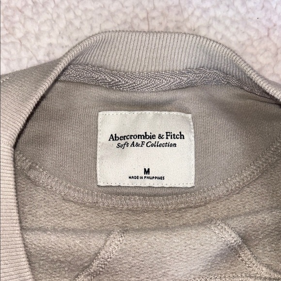Abercrombie & Fitch Gray Crew Neck Sweater Soft Cotton Blend - Picture 4 of 8